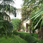 펜션 Beautiful House With Character In Village With Garden *