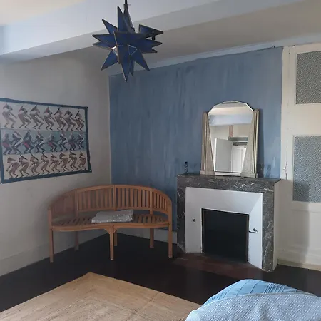 Holiday home Beautiful House With Character In Village With Garden