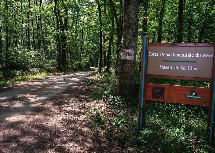 Holiday home Beautiful House With Character In Village With Garden