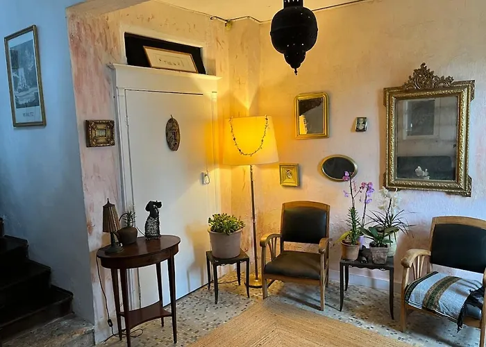 Beautiful House With Character In Village With Garden *